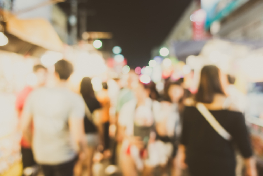 Il ritorno delle feste domestiche: micro-party e allestimenti personalizzati