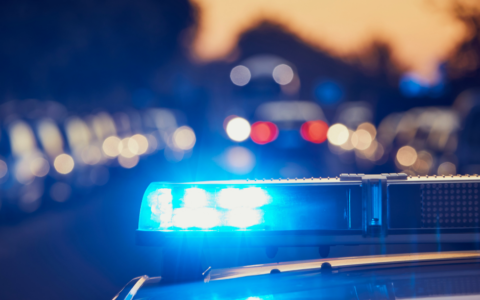 Scontro tra camion e furgone: muore un 76enne