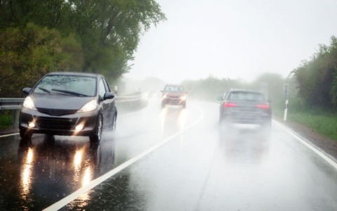 Allerta arancione, temporali e vento fino alle 18