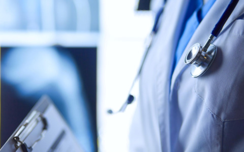 Allarme infermieri alle Sughere, organico ridotto e turni estenuanti