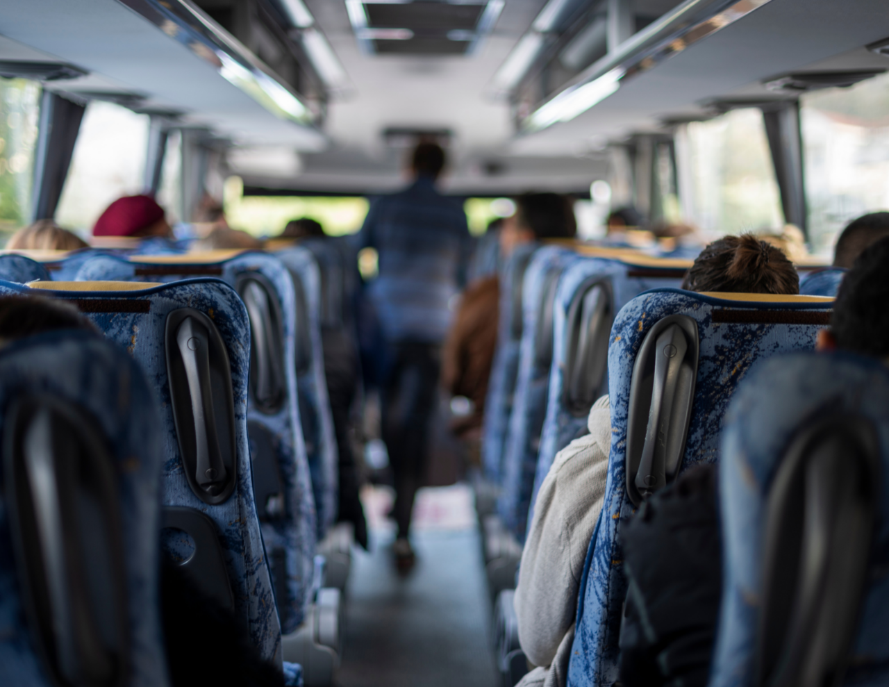 Segnalata una fermata bus priva di protezione